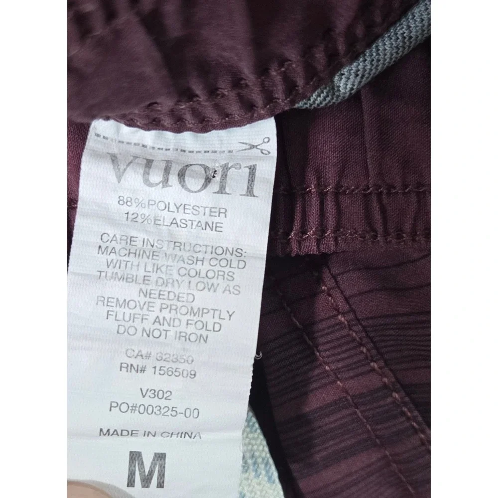Vuori Kore Shorts Men's Medium Red Athletic Running Training Lined V302 EUC